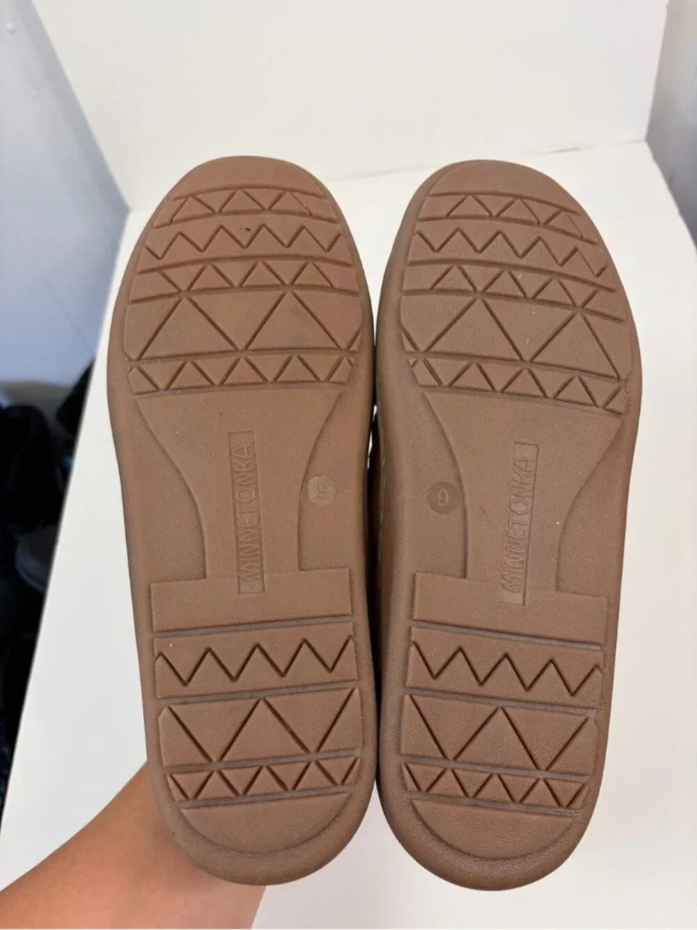 Minnetonka men’s beige